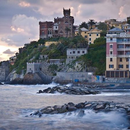 Pisi Home, 2 Min Dalla Spiaggia E Dall' Ospedale Gaslini Genua Exterior foto