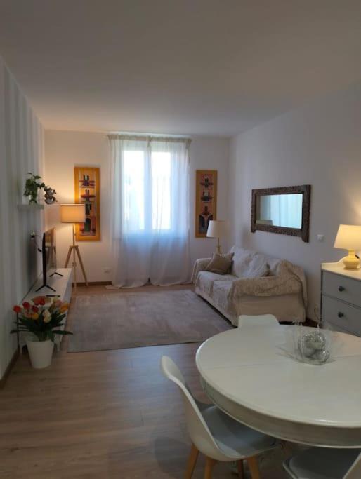 Pisi Home, 2 Min Dalla Spiaggia E Dall' Ospedale Gaslini Genua Exterior foto