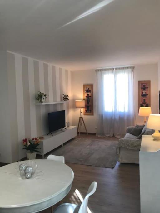 Pisi Home, 2 Min Dalla Spiaggia E Dall' Ospedale Gaslini Genua Exterior foto