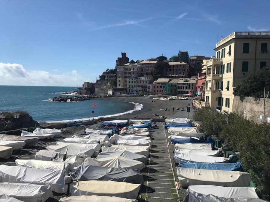 Pisi Home, 2 Min Dalla Spiaggia E Dall' Ospedale Gaslini Genua Exterior foto